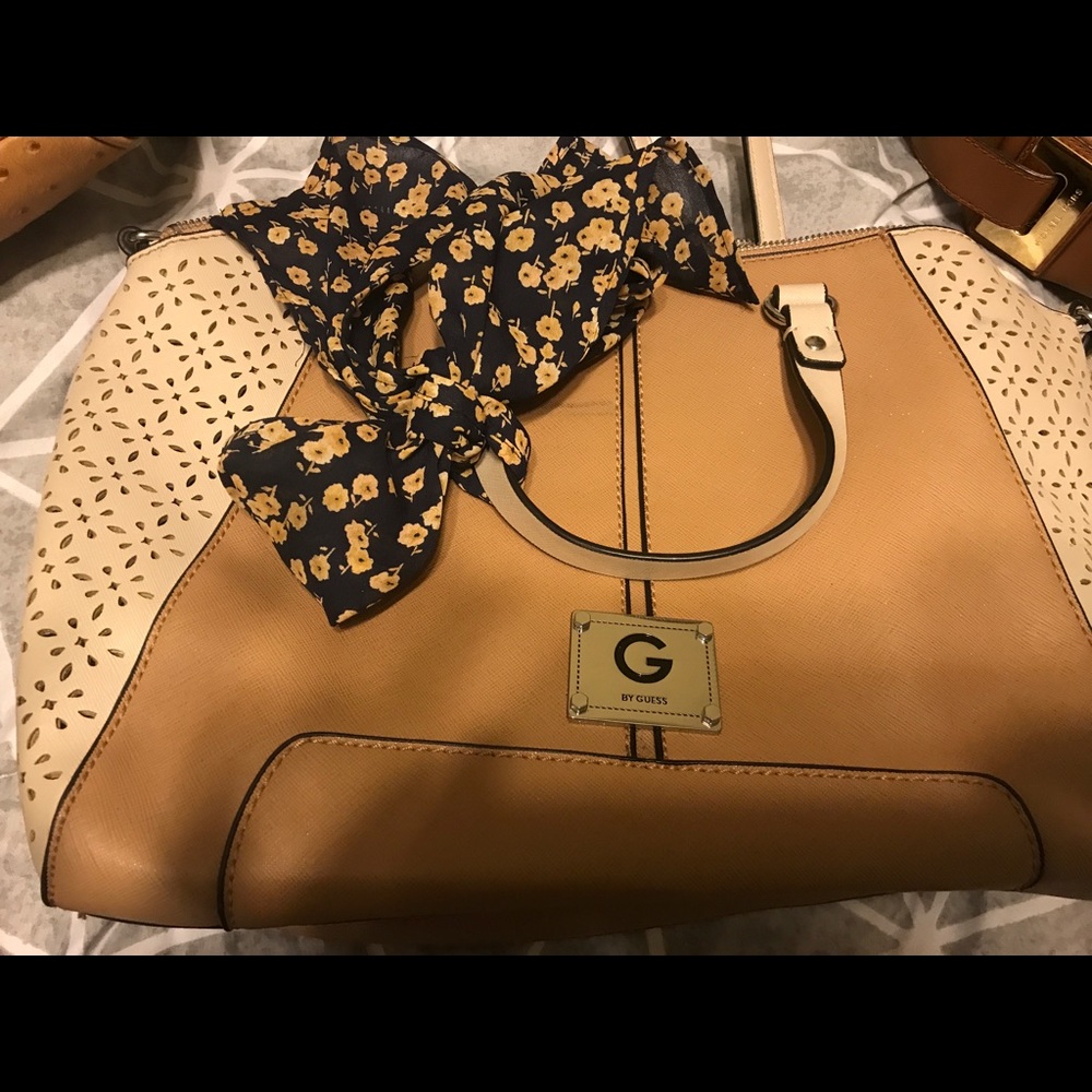 Purses - Picture 3 of 7